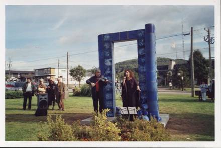 Inauguration du monument des pionniers dans le Parc de la Paix. 17 septembre 2000