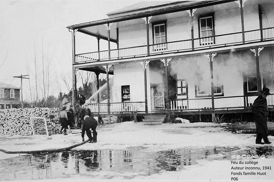 Incendie de l’hôtel de ville et du collège