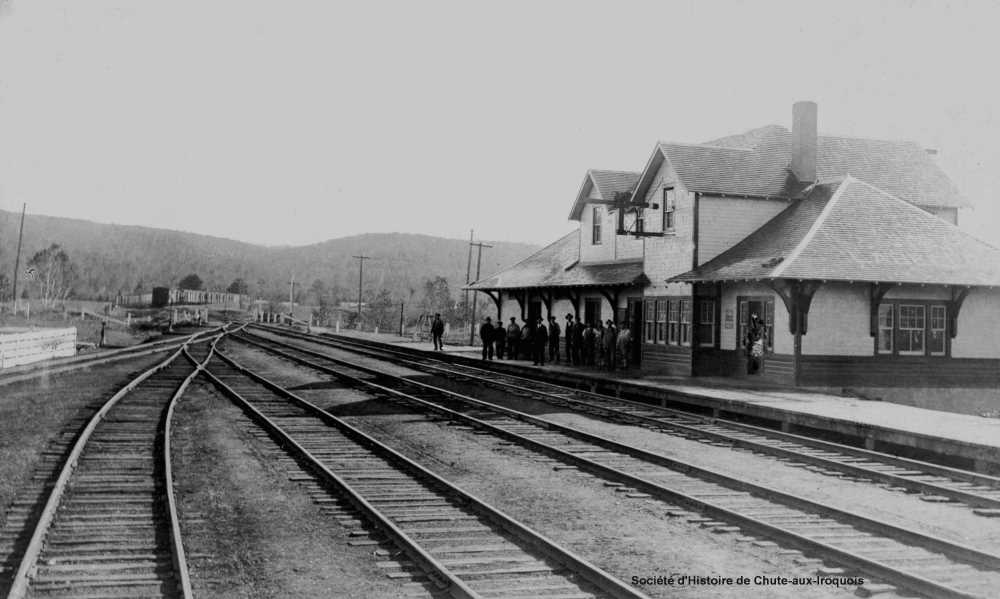 10.634-gare Labelle 1940 - Copie (Custom)
