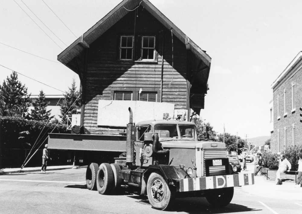 7.2 déménagement gare St-Jovite photo Colette Légaré SOPABIC (Custom)